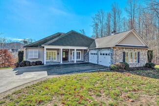 60 E View Cir, Penhook, VA 24137