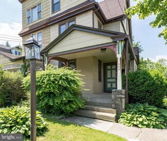 402 Mount Carmel Ave, Glenside, PA 19038