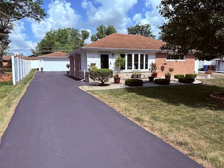 10 Sauk Ct, Park Forest, IL 60466