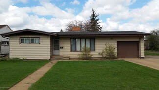 516 Iowa Ave, Mott, ND 58646