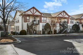 2302 Deermouse Way, Hendersonville, NC 28792