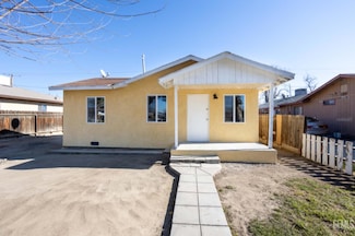 622 Dover St, Delano, CA 93215