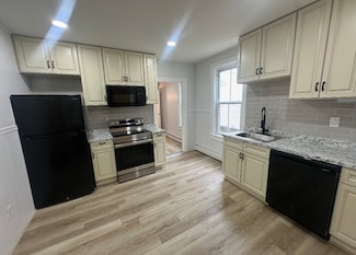 84 Hope St Unit 1, Millville, MA 01529