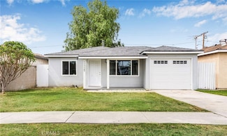 11725 209th St, Lakewood, CA 90715