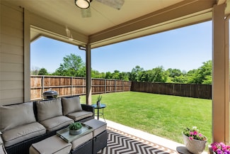 513 Hogan Dr, Denton, TX 76210