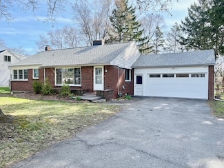 1382 Creek St, Webster, NY 14580