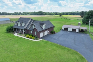 3326 Highway 52 E, La Fayette, TN 37083