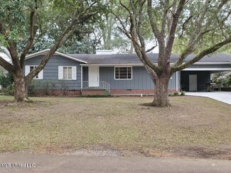 1039 Parkwood Place, Jackson, MS 39206