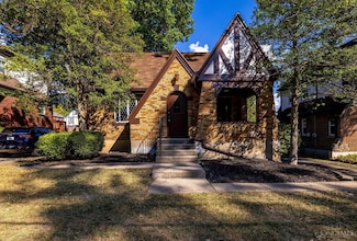 5958 Lester Rd, Cincinnati, OH 45213