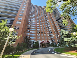 70-25 Yellowstone Blvd Unit 10Q, Forest Hills, NY 11375