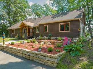 1314 Indian Waters Ln, Minocqua, WI 54548
