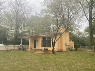 320 Bellinger Ln, Montgomery, AL 36104