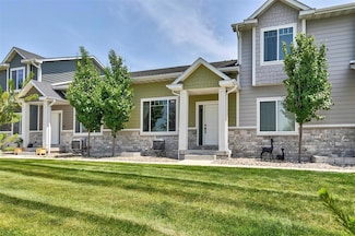 481 10th St, Waukee, IA 50263