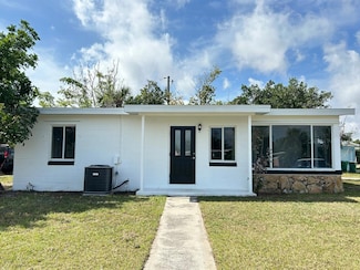 2289 Dallas St, Port Charlotte, FL 33952