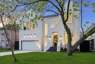4530 Birch St, Bellaire, TX 77401