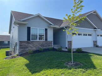 819 Heartland Ct, Fairfax, IA 52228