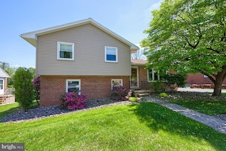 1336 Commonwealth Blvd, Reading, PA 19607
