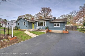 187 Whalepond Rd, Oakhurst, NJ 07755
