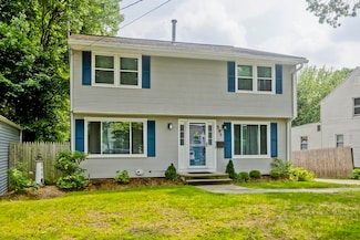 391 Plumtree Rd, Springfield, MA 01118