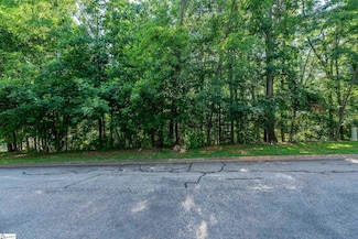 14 Valley Crest Ct, Travelers Rest, SC 29690