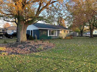 1610 E Hollis Ln, Fort Wayne, IN 46816