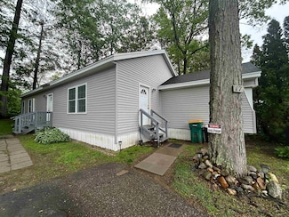 17 S Fuchsia Dr, Rochester, NH 03867