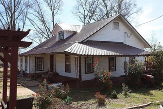 202 E 2nd St, Hermitage, AR 71647