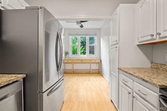 310 Water Pointe Ln, Midlothian, VA 23112