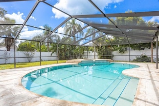 1623 Shady Leaf Dr, Valrico, FL 33596