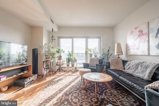 717 S Christopher Columbus Blvd Unit 517, Philadelphia, PA 19147