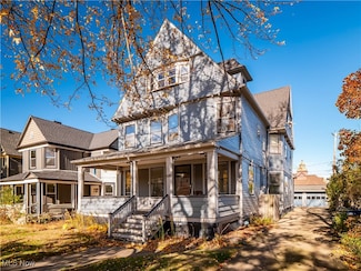 6110 W Clinton Ave, Cleveland, OH 44102
