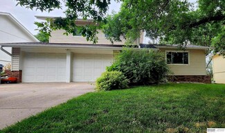 12926 Lillian St, Omaha, NE 68138