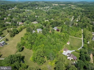 2290 Horseshoe Trail, Chester Springs, PA 19425