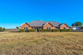 8143 Country View Ln, Sanger, TX 76266