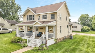 102 S Peterson Ave, Blair, WI 54616