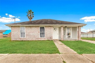 3504 Ashley Dr, Violet, LA 70092