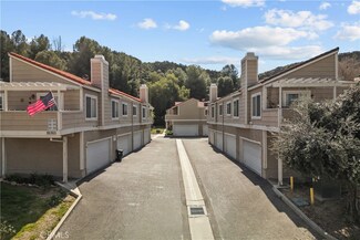 31315 The Old Rd Unit G, Castaic, CA 91384