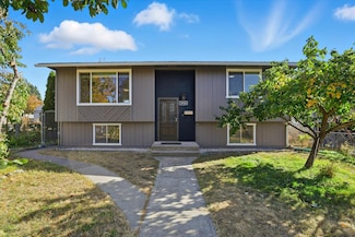 3926 N Magnolia St, Spokane, WA 99207