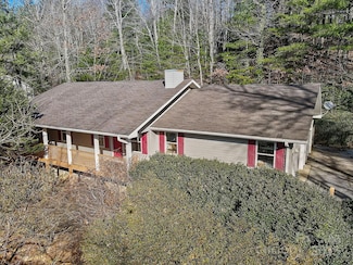 703 Cinnamon Way, Flat Rock, NC 28731