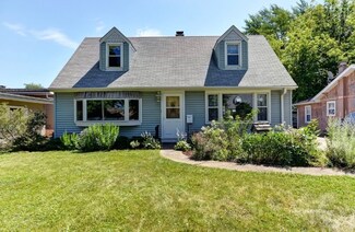 229 S Yale Ave, Addison, IL 60101