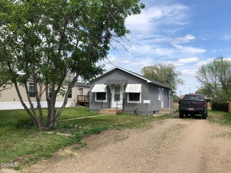 209 Chestnut St, Plentywood, MT 59254