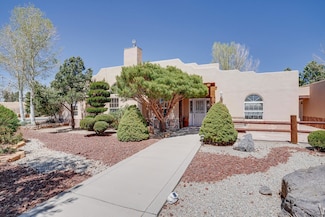 343 Sierra Vista Ln, Taos, NM 87571