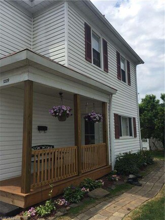 1229 Main St, Wellsville, OH 43968