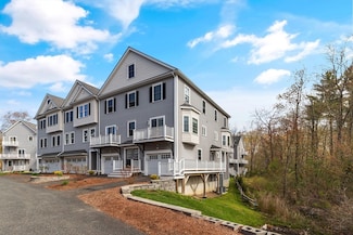 30 Compass Point Unit 30, North Andover, MA 01845