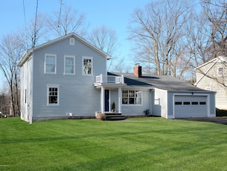 66 N Ridge Rd, Old Greenwich, CT 06870