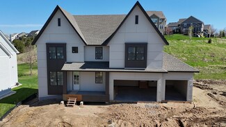 5260 Polaris Ln N, Plymouth, MN 55446