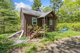 458 Carding MacHine Rd, Bowdoinham, ME 04008