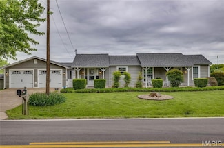 5524 Highway D, Farmington, MO 63640