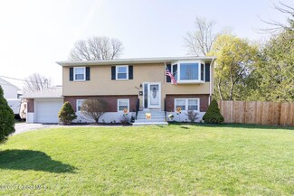 235 Starr Ave, Schenectady, NY 12304