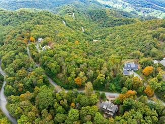 201 Summit Village Trail, White Sulphur Springs, WV 24986